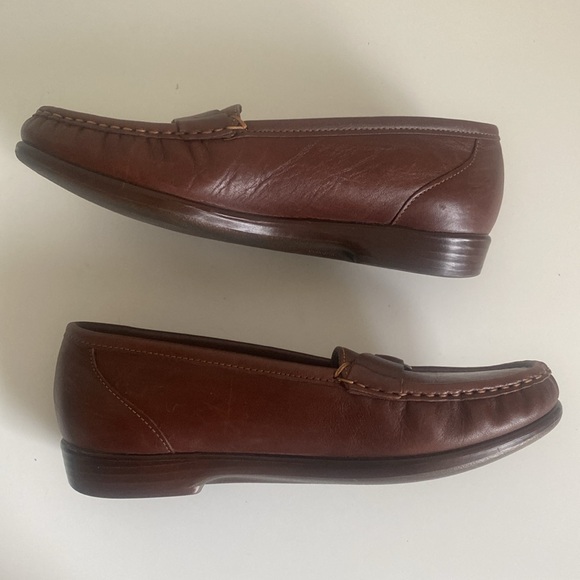 SAS Tripad Comfort Foot Bed Size 7 Brown Leather Penny Slip On Loafers w/ Buckle - Picture 8 of 15